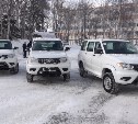 Сахалинским медикам вручили ключи от 6 новых машин