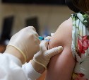 За сутки 100 сотрудников администрации Южно-Сахалинска сделали прививку от COVID-19