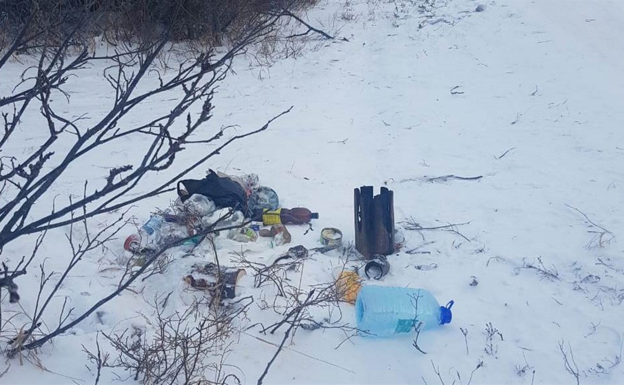 Рыбаки-грязнули заставляют представителей КМНС убирать мусор на севере Сахалина