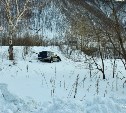 Внедорожник перелетел через метровый сугроб и увяз в снегу в Бошняково