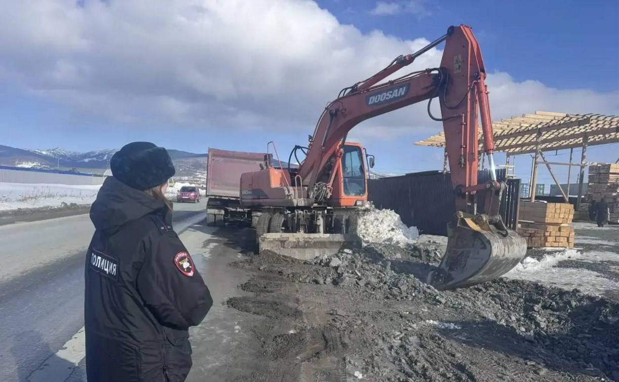 В Южно-Сахалинске начали борьбу со съездами, которые владельцы участков сделали самовольно