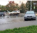 Авто оказалось заблокировано внутри "островка видимости" в Южно-Сахалинске