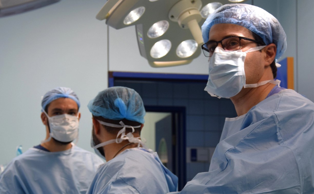 Ошибочный диагноз на Сахалине и поиск шанса на жизнь: мама стала донором печени для дочери