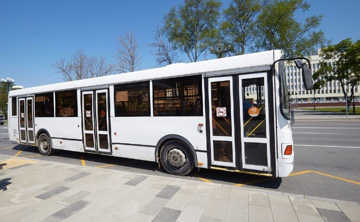 Специальные автобусы пустят по Южно-Сахалинску в Родительский день