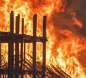 На севере Сахалина горел жилой двухквартирный дом