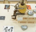 Коллажи как искусство: в Южно-Сахалинске открылся международный фестиваль "Режь да клей"