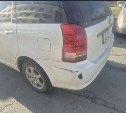 В Южно-Сахалинске разыскивают виновника аварии, скрывшегося с места ДТП