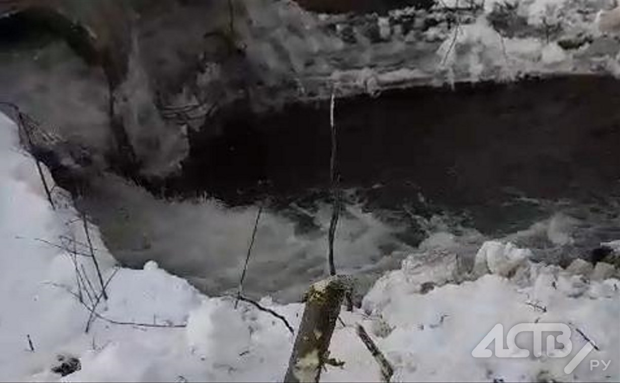 Воду отвели от дороги, ведущей к сёлам Тымовского района