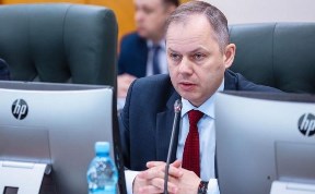 Политика и экономика