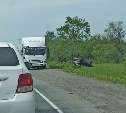 Автомобиль лег на крышу неподалеку от Березняков