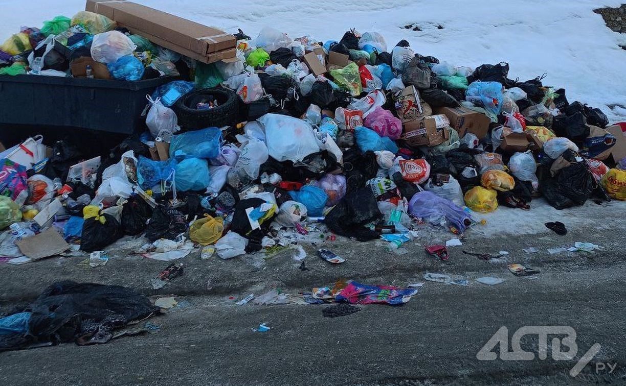 В Южно-Сахалинске всерьёз взялись за стихийные свалки в ЖК "Уюн"