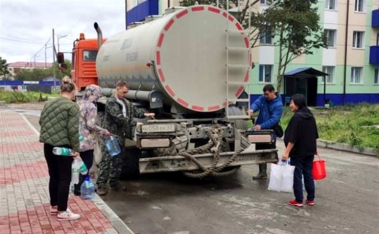 Южно-Сахалинск отправил цистерны в пострадавший от циклона Макаров