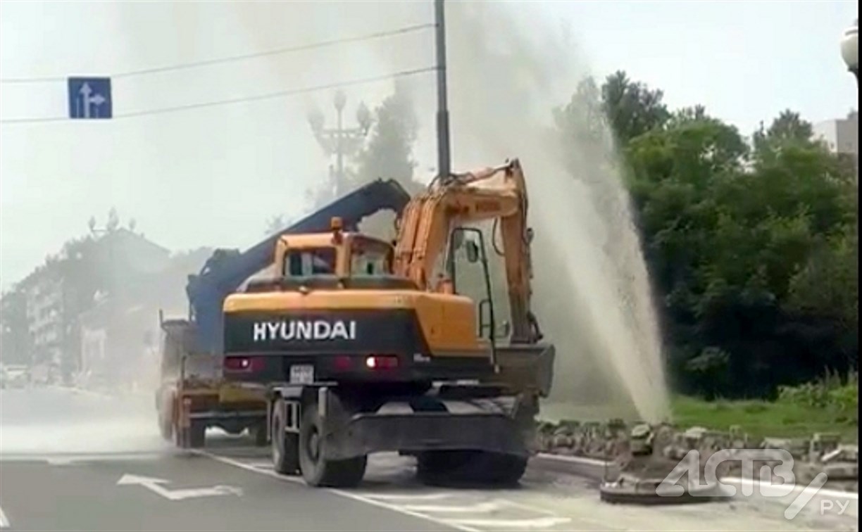 Из-за порыва водовода в двух микрорайонах Южно-Сахалинска ограничат подачу воды 