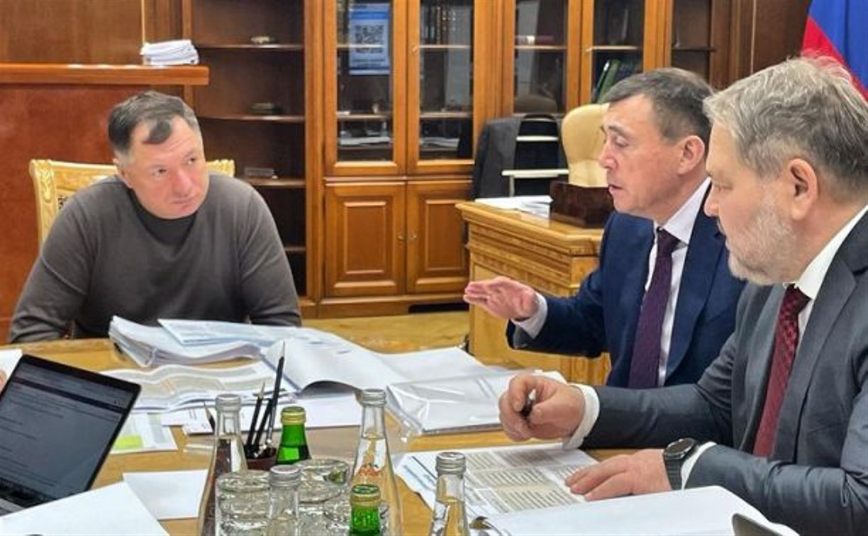 Вице-премьер правительства РФ похвалил Сахалин за школу подготовки госзаказчиков