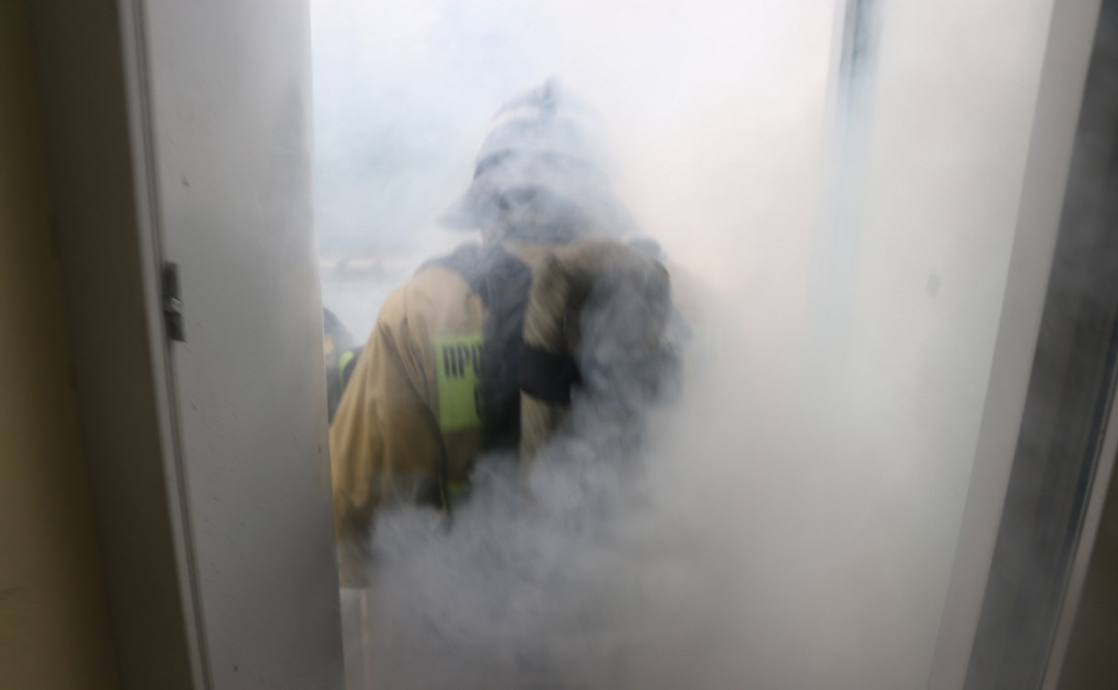 Пожарные "потушили" один из детсадов в Долинске