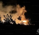 Три пожарных расчёта тушили баню в Невельском районе