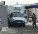 Очевидец: водитель и охранник подрались из-за платного въезда на базу в Южно-Сахалинске