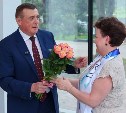 Валерий Лимаренко вручил новые знаки отличия сахалинским добровольцам