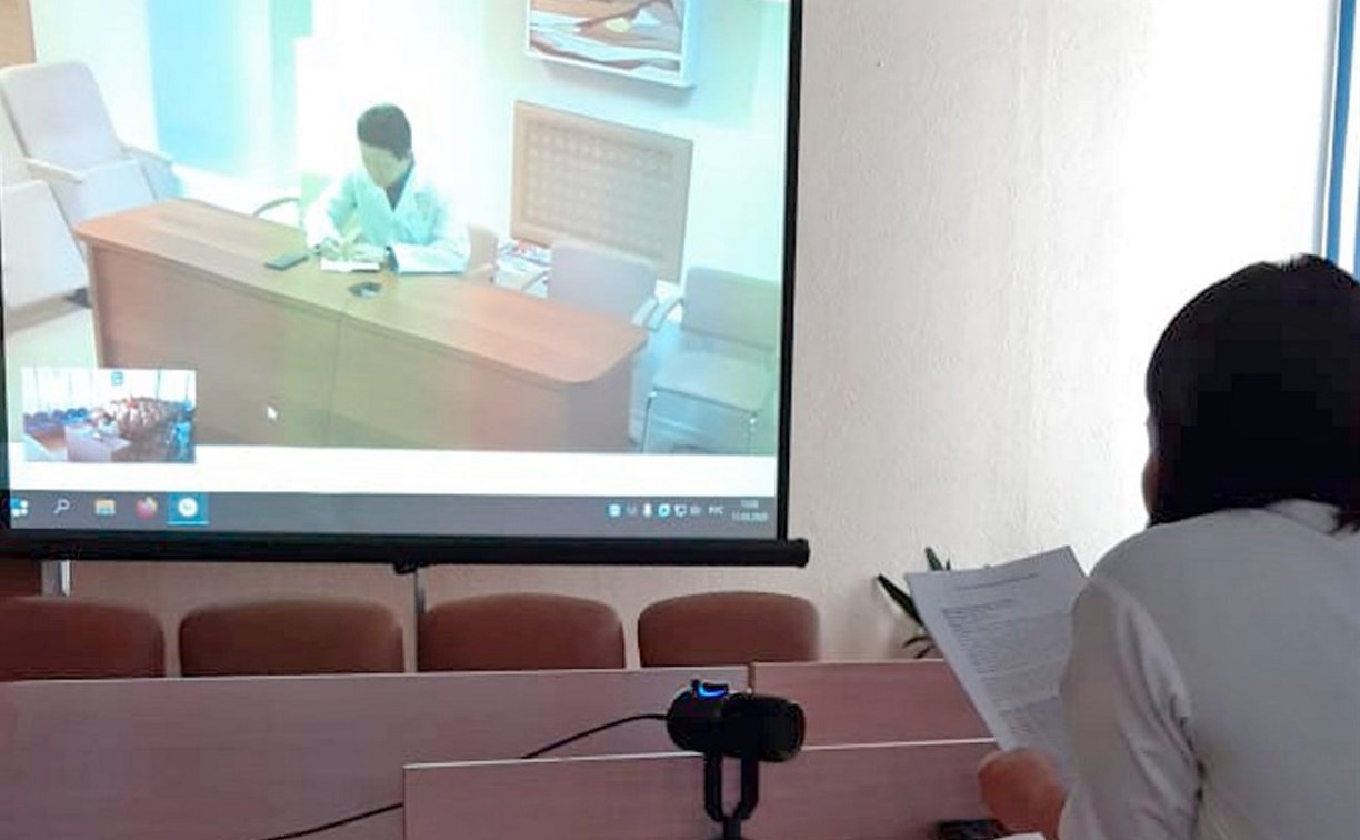 Больше 130 сахалинцев начали раньше лечиться благодаря телемедицине 