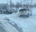 Серьёзное ДТП произошло на окраине Южно-Сахалинска в условиях жуткого гололёда