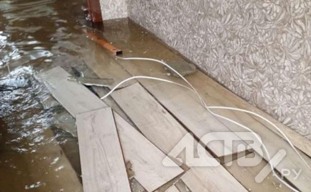 "Колхозу - хана": три дома подтопило в Невельском районе, жители эвакуировались к родственникам