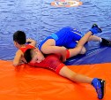 Спортивно-патриотический турнир собрал юных борцов в Шахтёрске