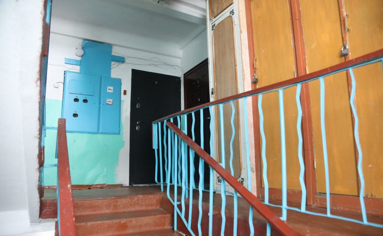 Более трети домов Александровска-Сахалинского в этом году получат обновленные подъезды