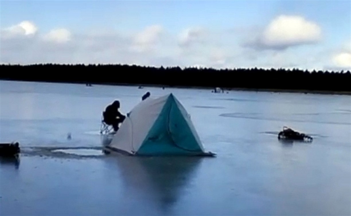 Пошла жара: сахалинские рыбаки шлют отчёты с Малого Буссе, где едва встал лёд