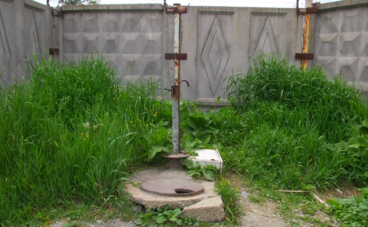 Жители улицы Промышленной Южно-Сахалинска полгода живут без воды