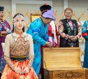 Южносахалинцы попробовали "правильные" буузы и узнали свадебные традиции бурят