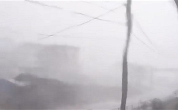 На Курилах устраняют последствия мощного циклона: электроснабжение восстановлено