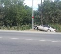Автомобиль врезался в столб по дороге на Троицкое