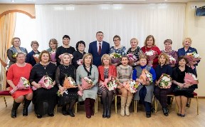 Валерий Лимаренко пообещал памятный знак всем, кто проживет в браке больше 50 лет