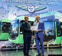 В Южно-Сахалинске чествуют работников автомобильного и городского пассажирского транспорта