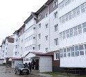 45 семей в Охе переехали из аварийного жилья в современную новостройку