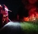 "Водитель полз, машина взорвалась": очевидцы ДТП в Корсаковском районе рассказали подробности