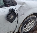 Неизвестный врезался в Toyota Corolla и уехал с места ДТП в Южно-Сахалинске