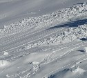 В двух районах Сахалина возможен сход снежных лавин