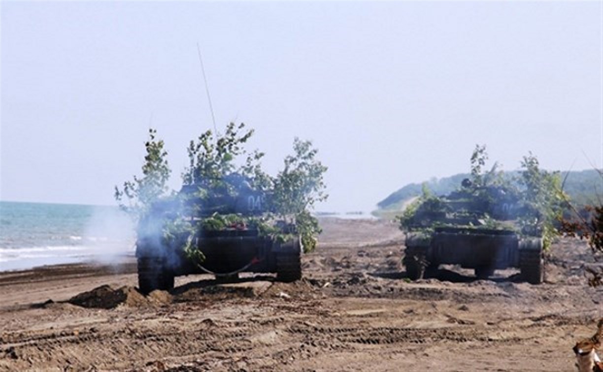 Сахалинские военные разминировали анивское побережье