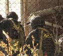 Пятнадцать человек условно стали заложниками во время учений на Сахалине