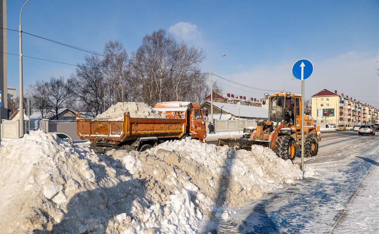 Циклон принёс в Южно-Сахалинск почти 40 % от месячной нормы снега