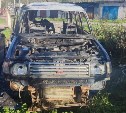 Появились фотографии сгоревшего в Быкове внедорожника