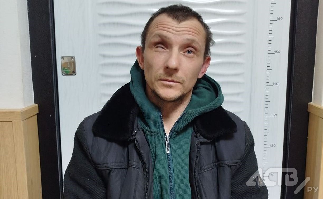 Подозреваемого в угоне и пьяной езде продолжает искать полиция Южно-Сахалинска