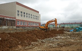 В новой школе Дальнего начались отделочные работы