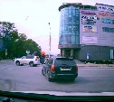 "Права лишние": автомобилист в Южно-Сахалинске срезал путь через двойную сплошную
