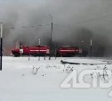 Шахтёрск в дыму: заброшенная школа загорелась в Углегорском районе