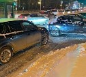 Очевидцев столкновения Toyota Prius и Toyota Voxy ищут в Южно-Сахалинске