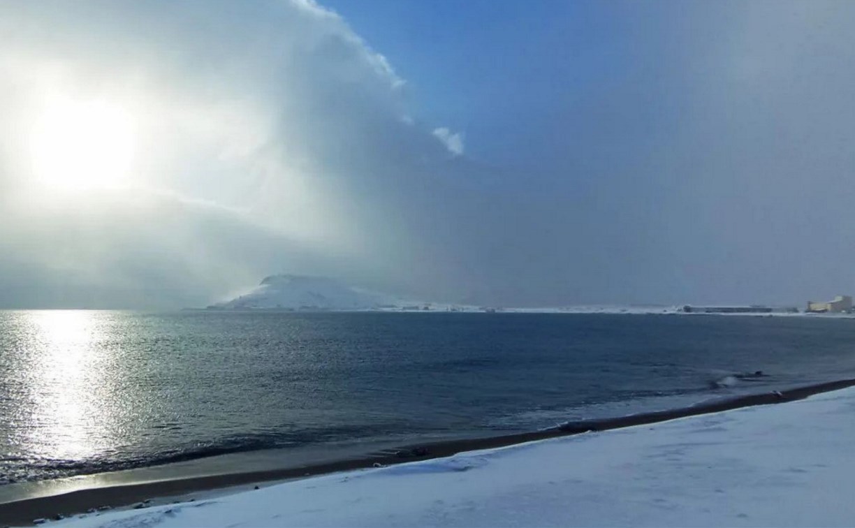 Снег на Сахалине, порывистый ветер на Курилах: прогноз погоды для региона на 13 февраля