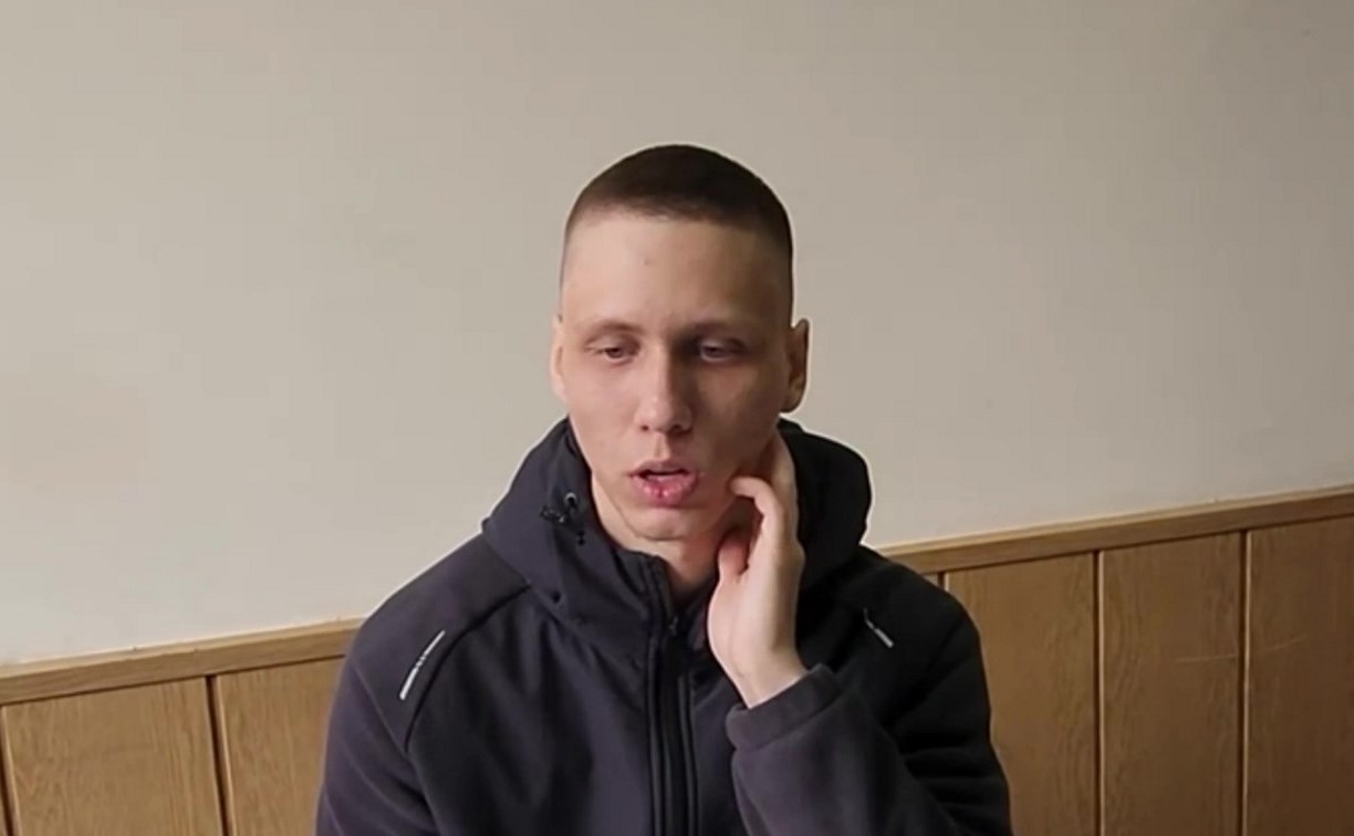 Мошенники заставили парня из Свердловской области отдать все деньги и уехать на Сахалин