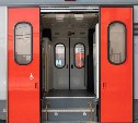 Проводник получил тяжёлую травму: в "Пассажирской компании Сахалин" выявили нарушения